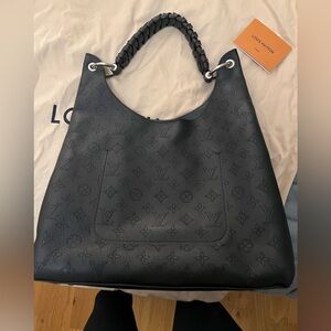Authentic Louis Vuitton Black Leather Mahina Bag